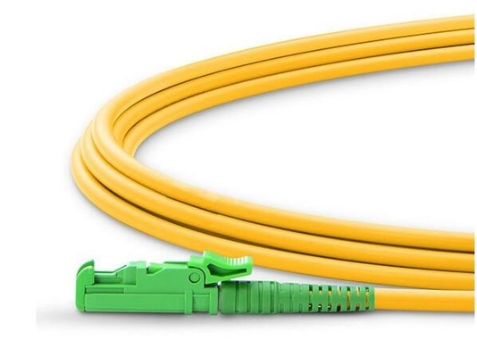 黄色い3.0mmの光ファイバケーブル単モード多重モードE2000 SC APC UPCのコネクター